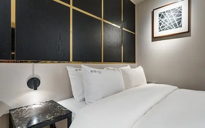 Oda (Standard (No-smoking 65-inch TV Netfl)