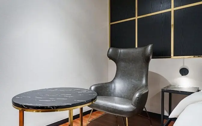 Oda (Standard (No-smoking 65-inch TV Netfl)