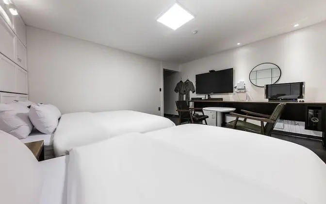 Oda (Business twin (55 inch TV hotel beddi)