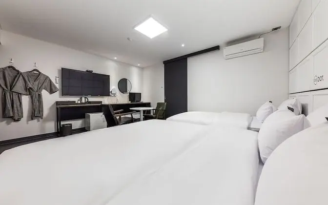 Oda (Business twin (55 inch TV hotel beddi)