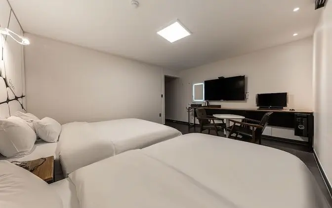 Oda (Business twin (55 inch TV hotel beddi)