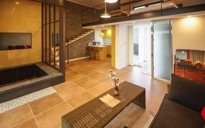 Oda (Jade 9 Building B (101) (Spa Duplex))