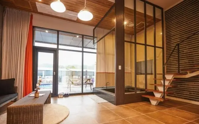 Oda (Jade 9 Building B (101) (Spa Duplex))