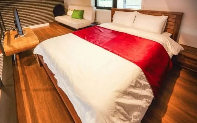 Oda (Jade 9 Building B (101) (Spa Duplex))