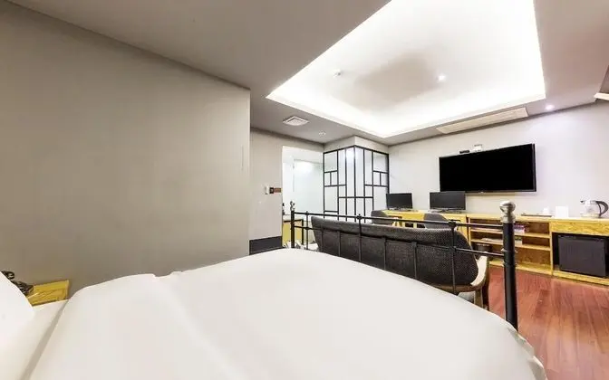 Oda (VIP (Bathtub Netflix/YouTube/Wavve Av)