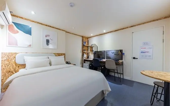 Oda (Deluxe (Netflix/PUBG couple PC availa)