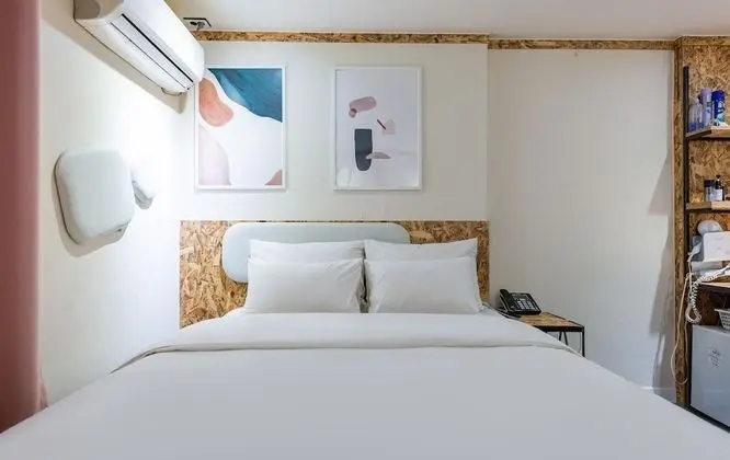 Oda (Deluxe (Netflix/PUBG couple PC availa)