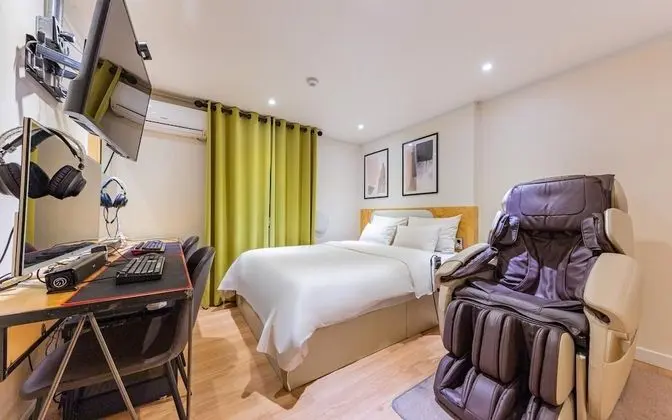 Oda (Premier (Netflix/PUBG couple PC avail)