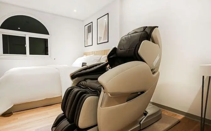 Oda (Premier (Netflix/PUBG couple PC avail)