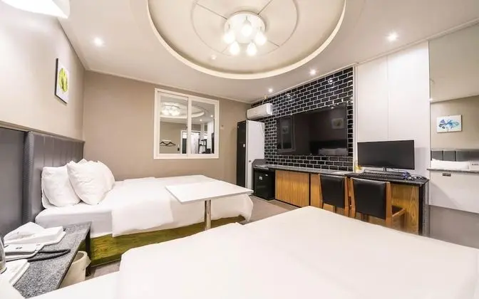 Oda (Premium (twin styler))