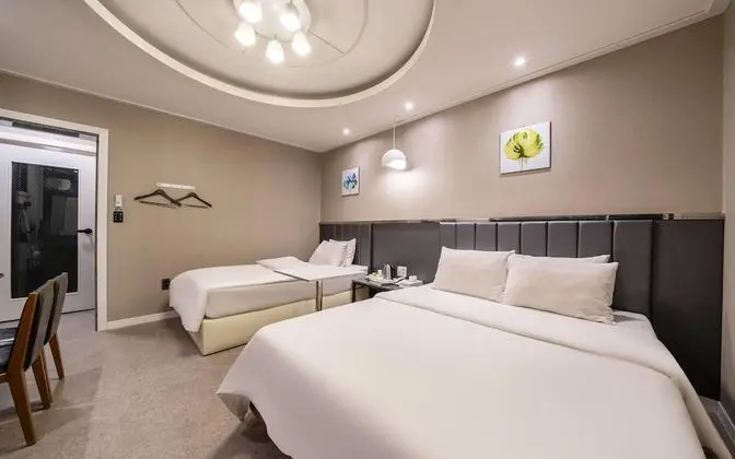 Oda (Premium (twin styler))