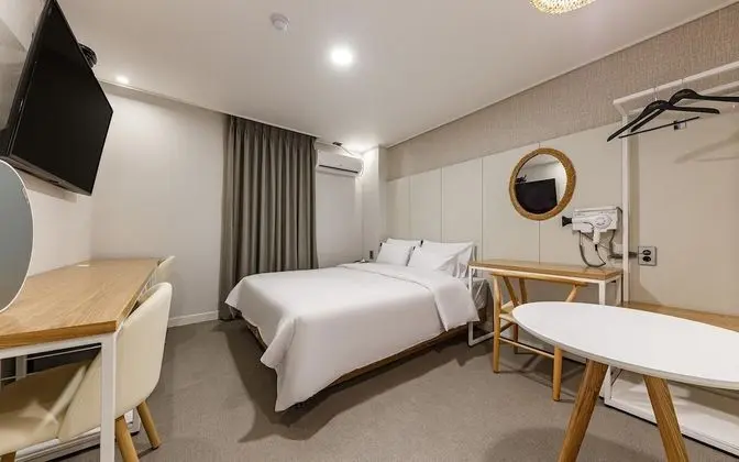 Oda (Netflix - Standard (Air Purifier Prem)