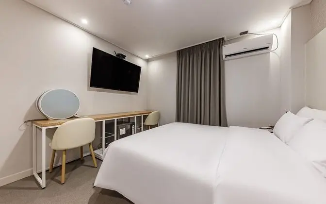 Oda (Netflix - Standard (Air Purifier Prem)