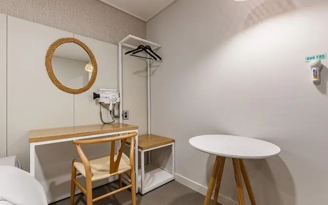 Oda (Netflix - Standard (Air Purifier Prem)