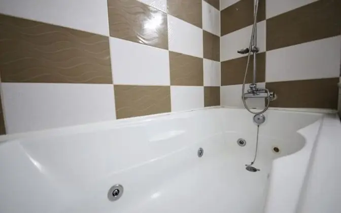 Oda (Deluxe (Styler + 1 Person Spa))