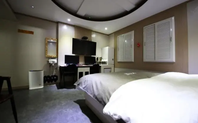 Oda (Deluxe (Styler + 1 Person Spa))