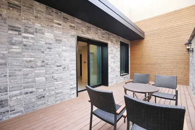 Oda (Penthouse (available on Netflix))