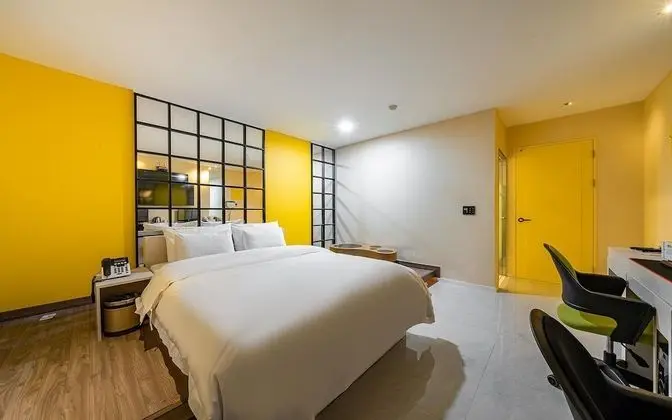 Oda (Special room (65-inch smart TV Netfli)