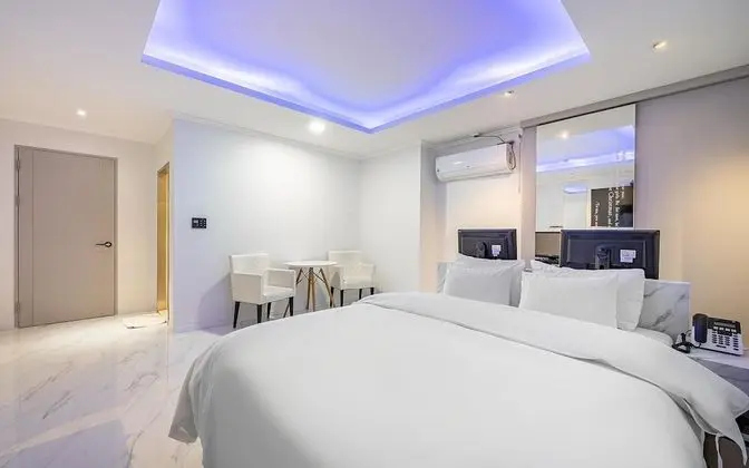 Oda (Special room (65-inch smart TV Netfli)