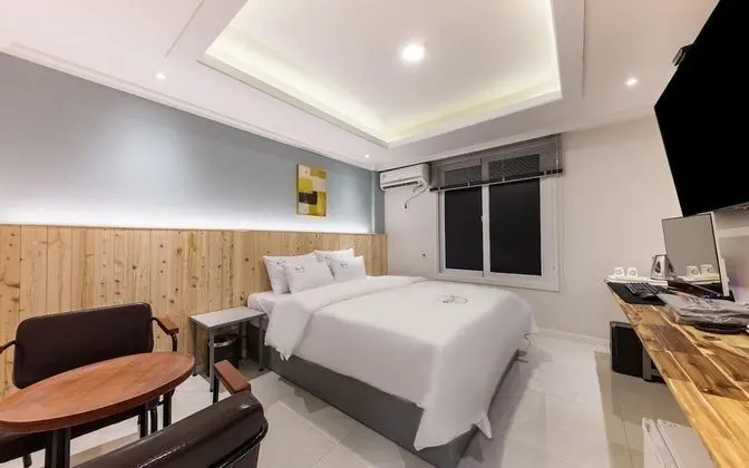 Oda (Standard (TV Netflix Bidet))