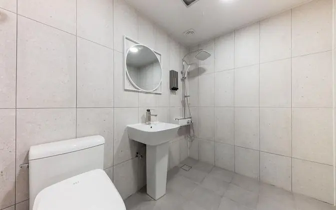 Oda (Standard (TV Netflix Bidet))