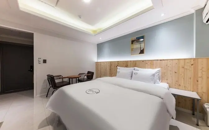 Oda (Standard (TV Netflix Bidet))