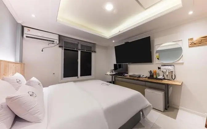 Oda (Standard (TV Netflix Bidet))