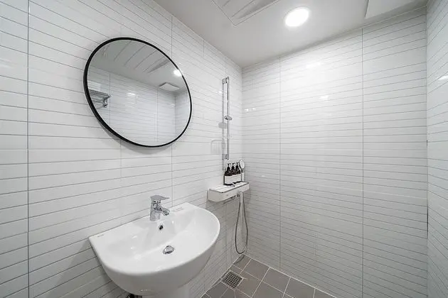 Premium Tek Büyük Yataklı Oda