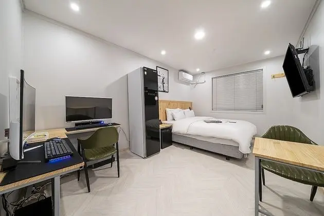 Royal Tek Büyük Yataklı Oda