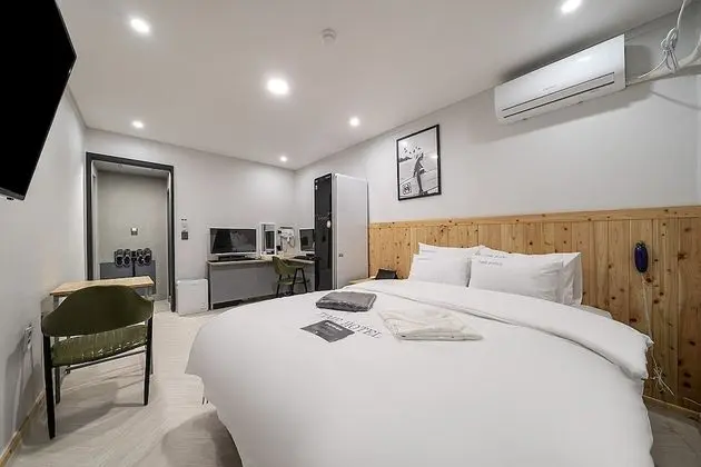 Royal Tek Büyük Yataklı Oda