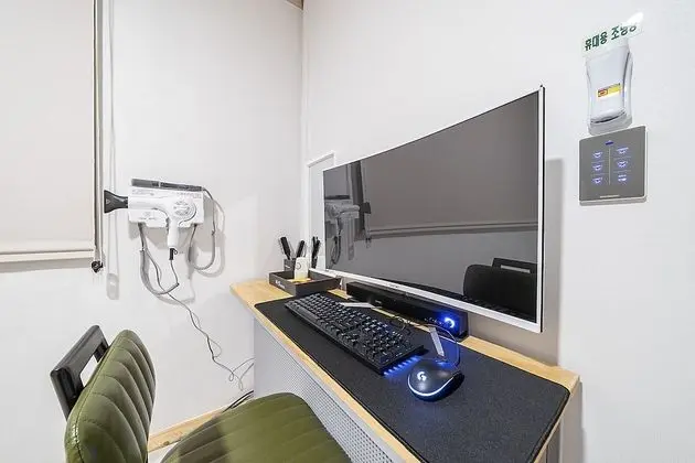 Standard Tek Büyük Yataklı Oda