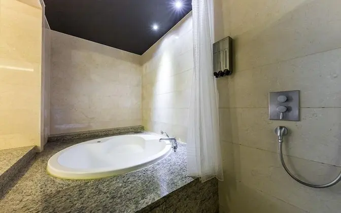 Oda (Drive-in - VIP Type A (Netflix Availa)