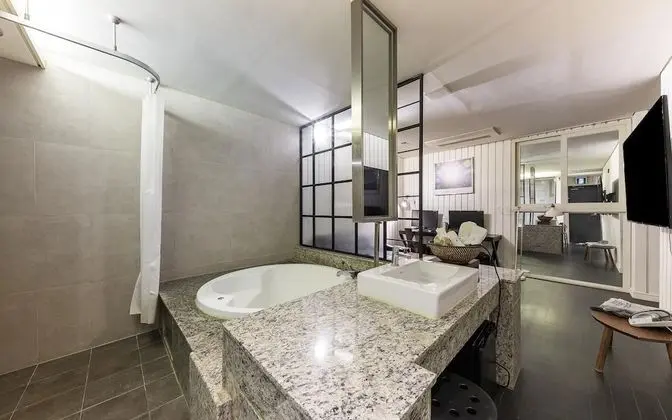 Oda (Drive-in - VIP Type B (Netflix Availa)