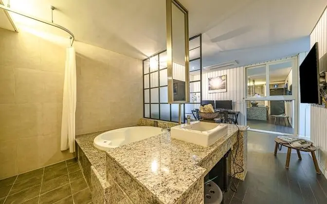 Oda (Drive-in - VIP Type B (Netflix Availa)