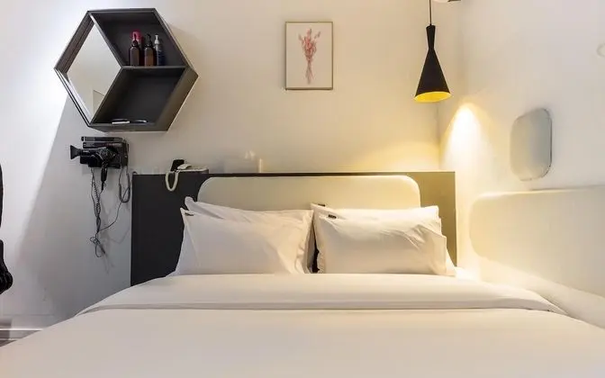 Oda (YA-Premium (LOL available bag specifi)