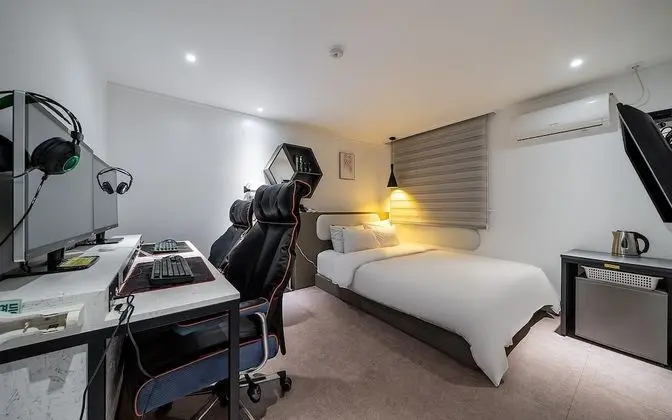 Oda (YA-Premium (LOL available bag specifi)