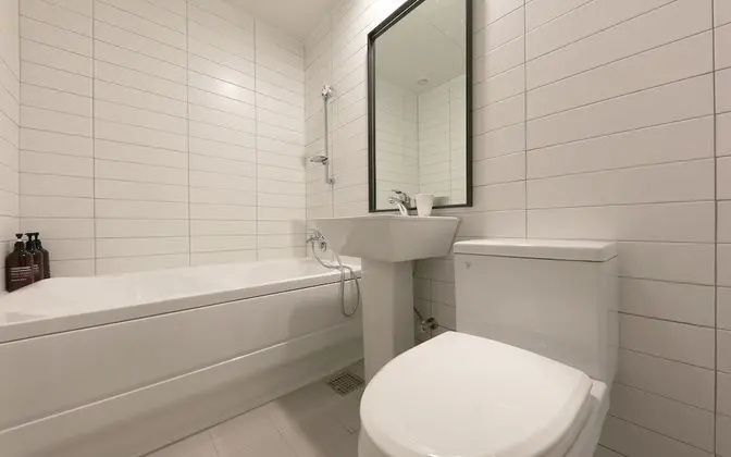 Oda (STANDARD (available on Netflix))