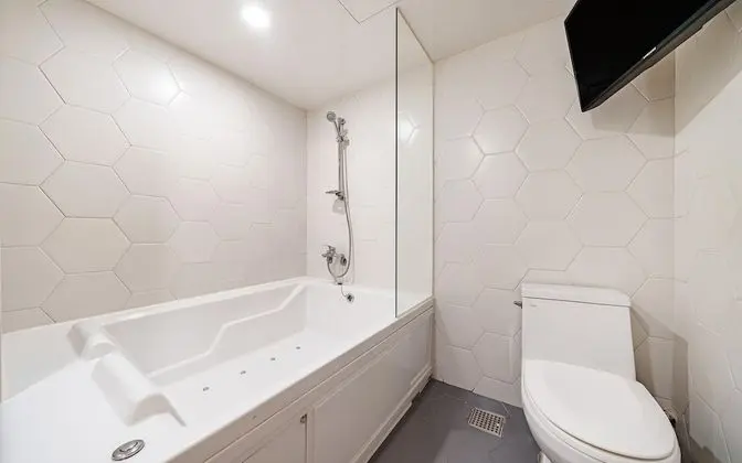 Oda (YAM-Spa Room (Netflix available PC fo)