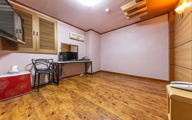 Oda (Ondol Room (Netflix Available Room Ra)