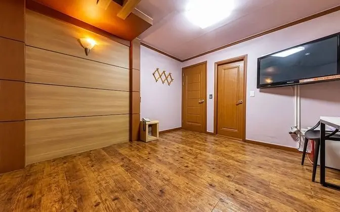 Oda (Ondol Room (Netflix Available Room Ra)