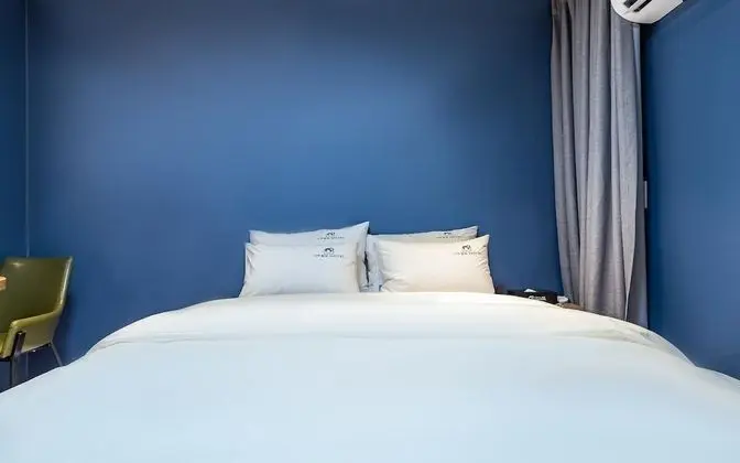 Oda (Sloths (Netflix available styler avai)