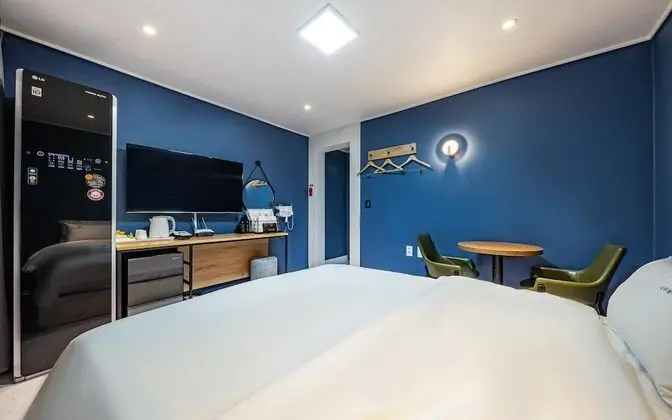 Oda (Sloths (Netflix available styler avai)