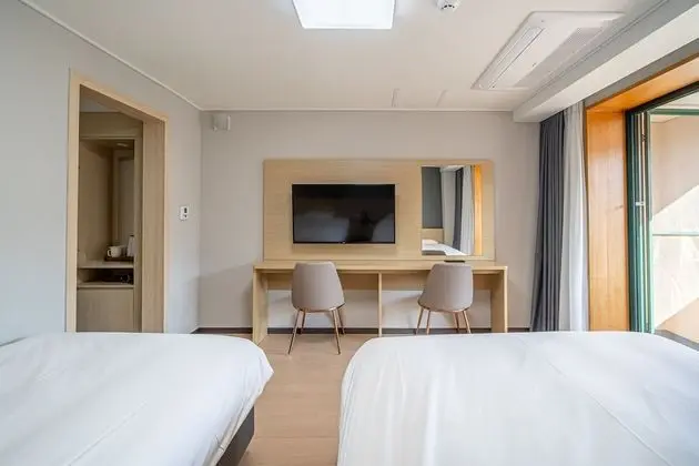 Standard İki Ayrı Yataklı Oda, Dağ Manzaralı (Lake Hotel)