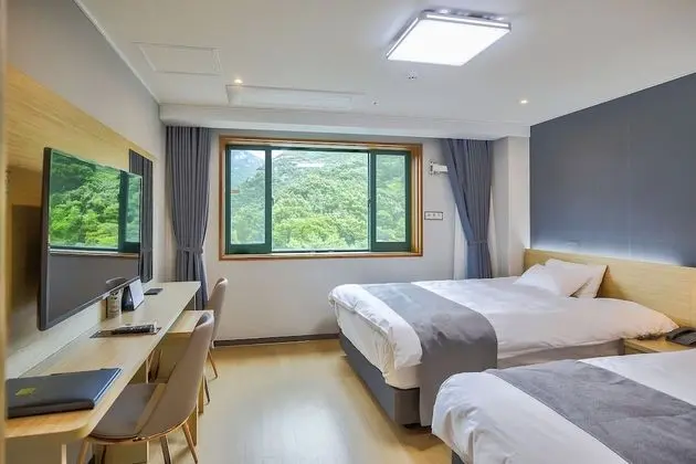 Standard İki Ayrı Yataklı Oda, Dağ Manzaralı (Lake Hotel)