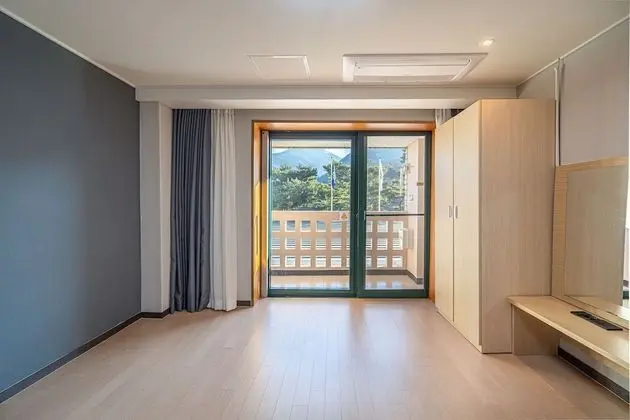 Standard Oda, Sigara İçilmez, Dağ Manzaralı (Ondol, Lake Hotel)