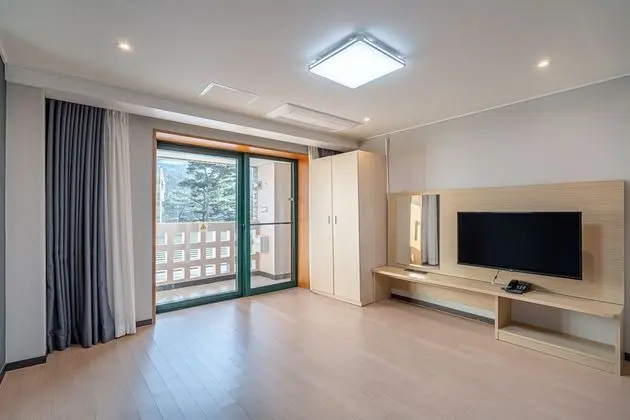 Standard Oda, Sigara İçilmez, Dağ Manzaralı (Ondol, Lake Hotel)