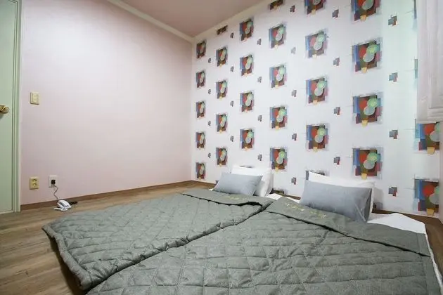 Oda (Ondol room)