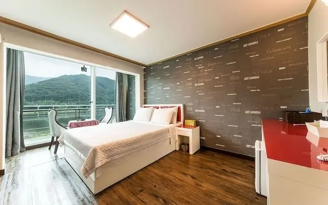 Oda (Special Room)