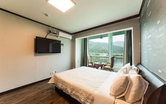 Oda (Special Room)