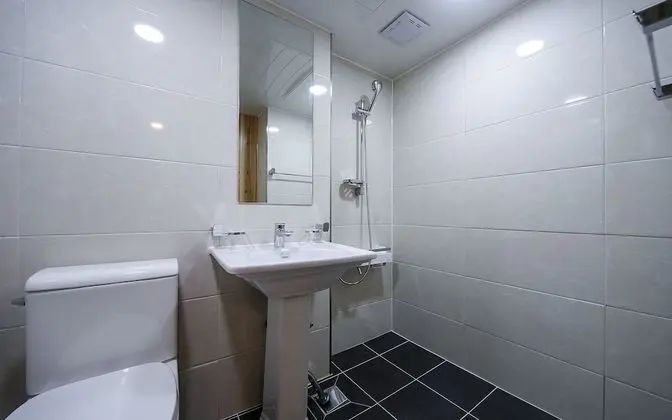 Oda (Korean-style room (ondol/luxury ameni)